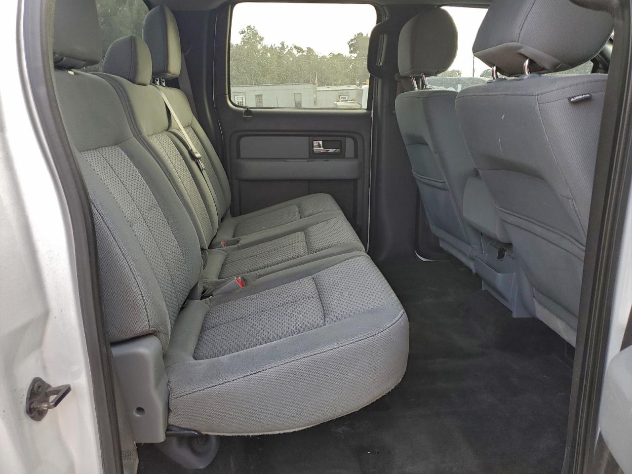 Ford F-150 Supercrew Image 9