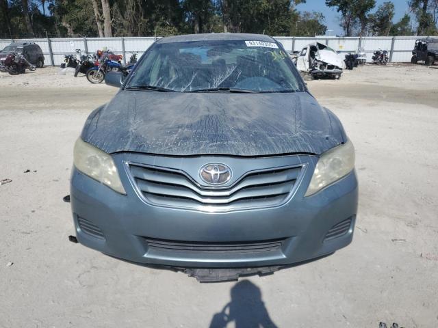 Toyota Camry Base Image 6
