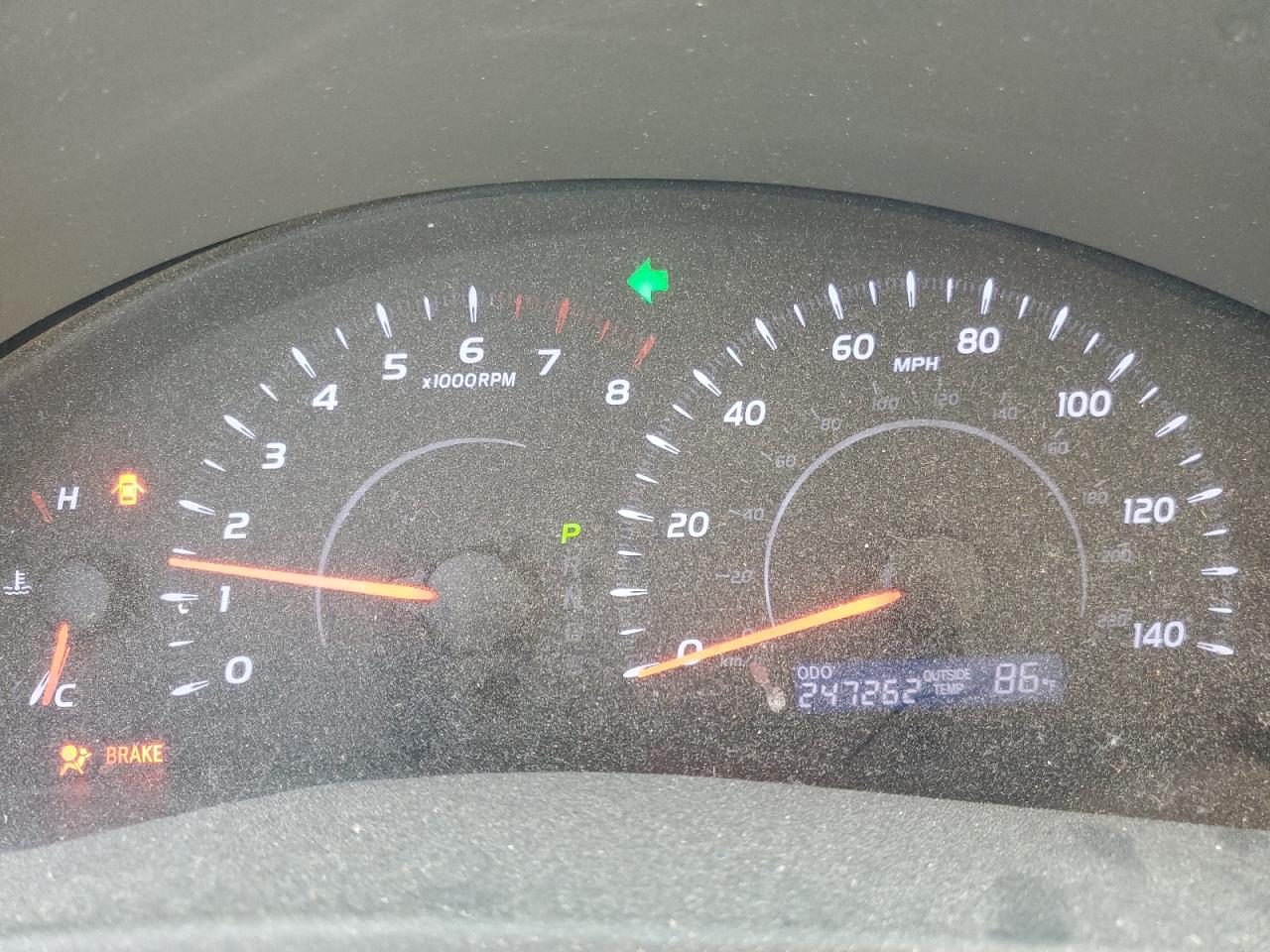 Toyota Camry Base Image 9