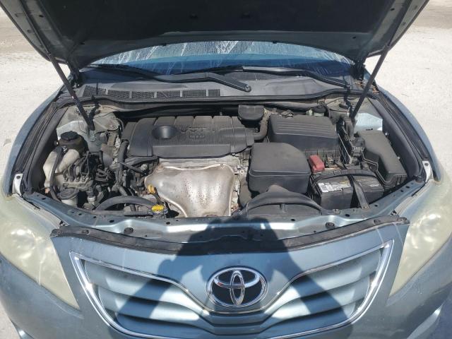 Toyota Camry Base Image 10