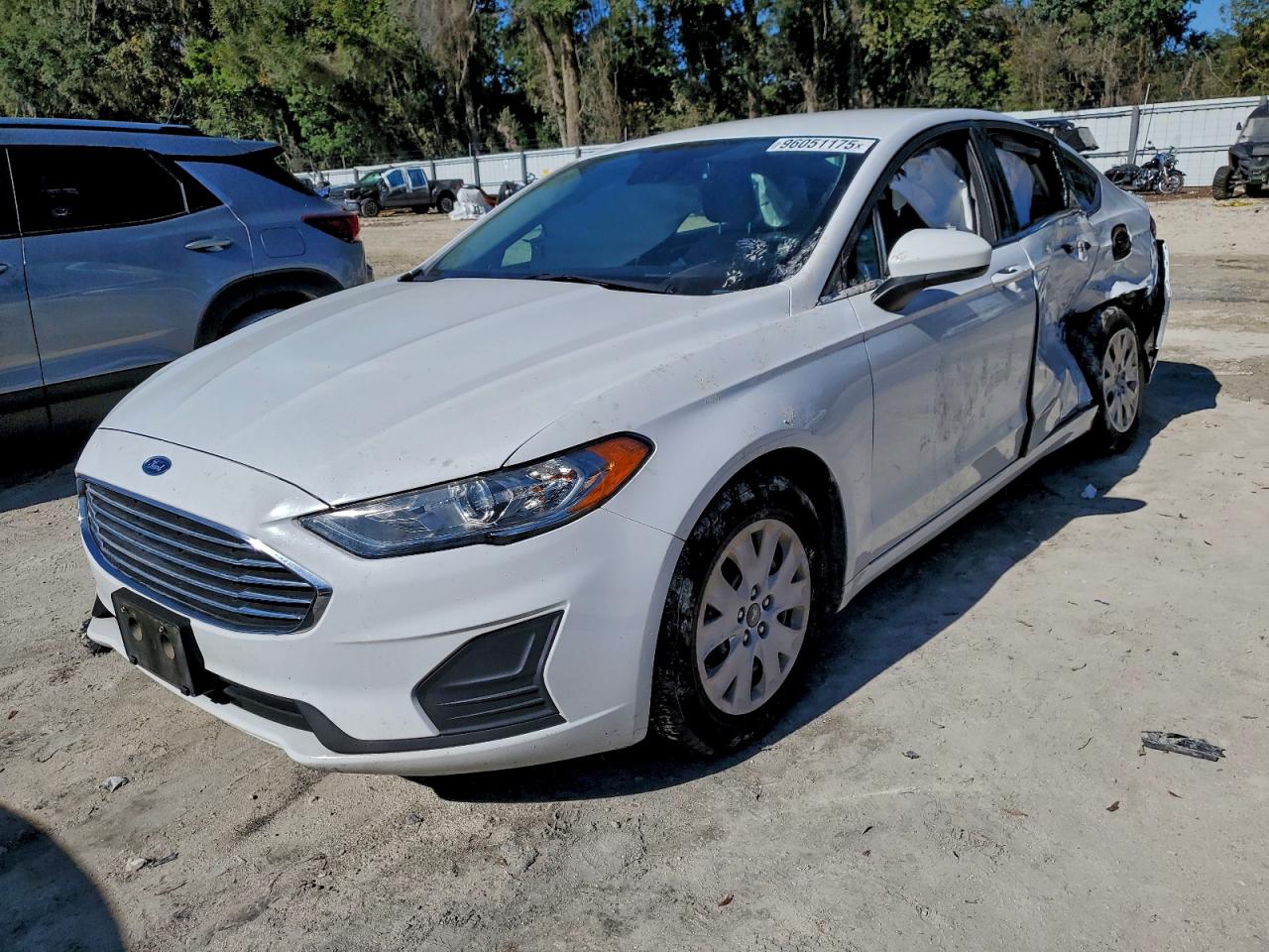 Ford Fusion S Image 1