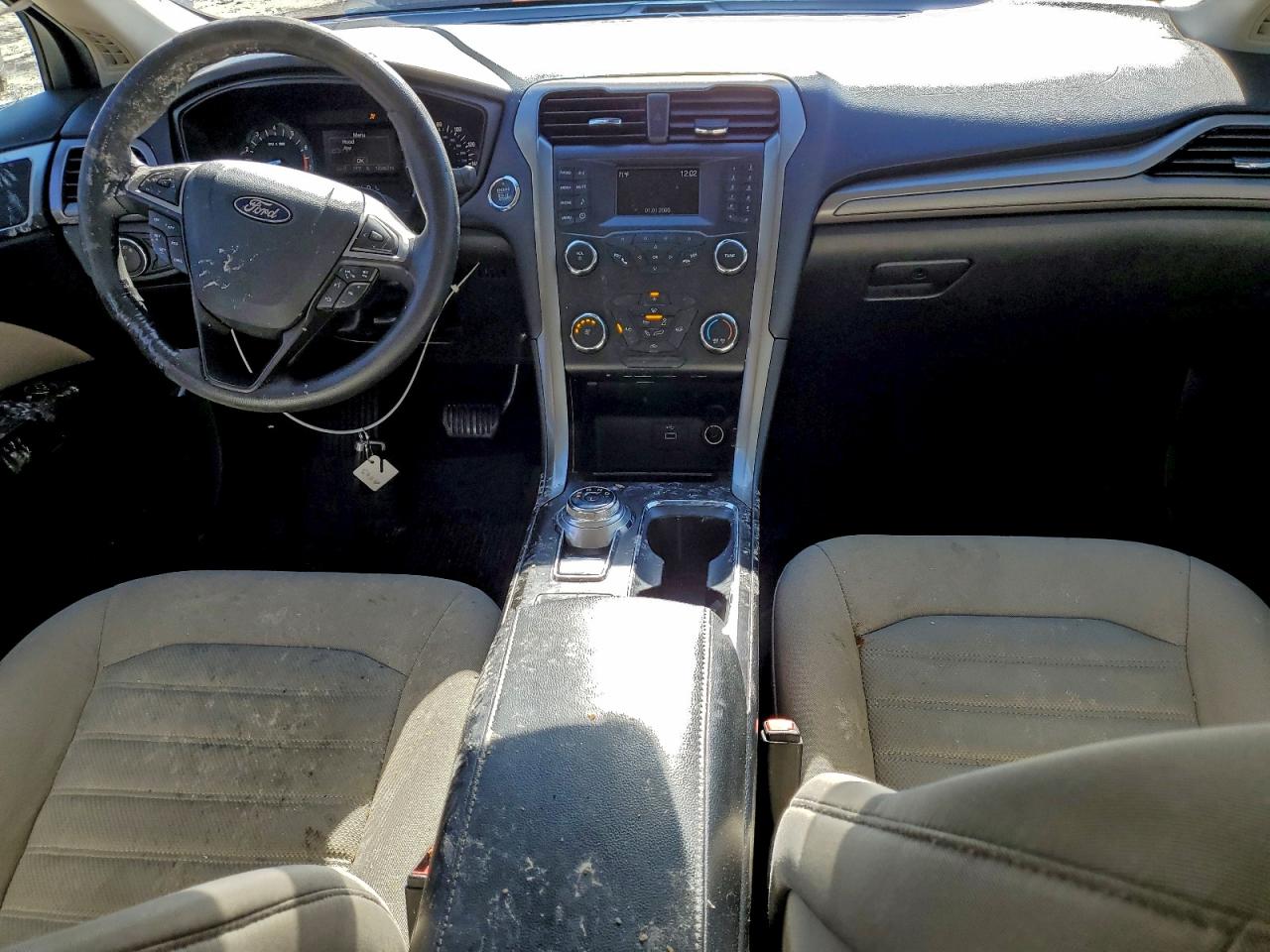 Ford Fusion S Image 9