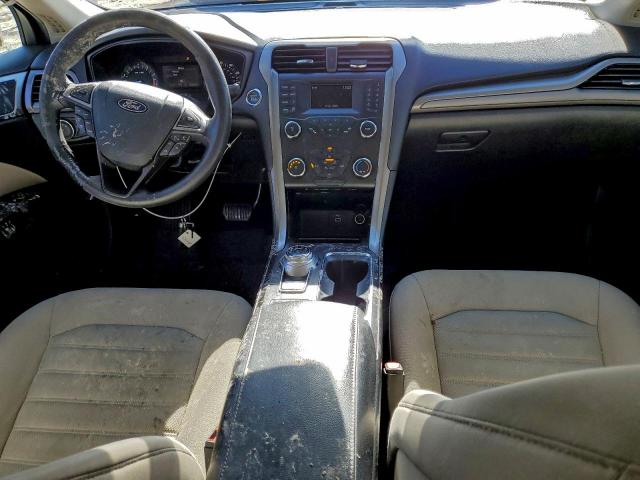 Ford Fusion S Image 9