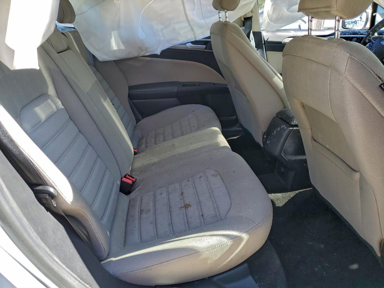 Ford Fusion S Image 11