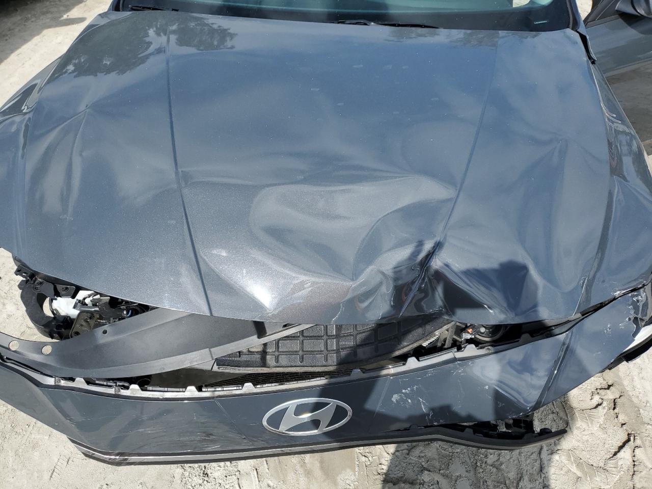 Hyundai ELANTRA Sel Image 13