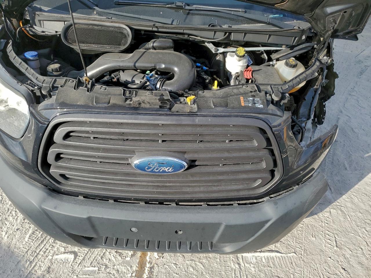 Ford Transit T-250 Image 9