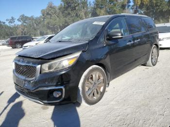  Salvage Kia Sedona