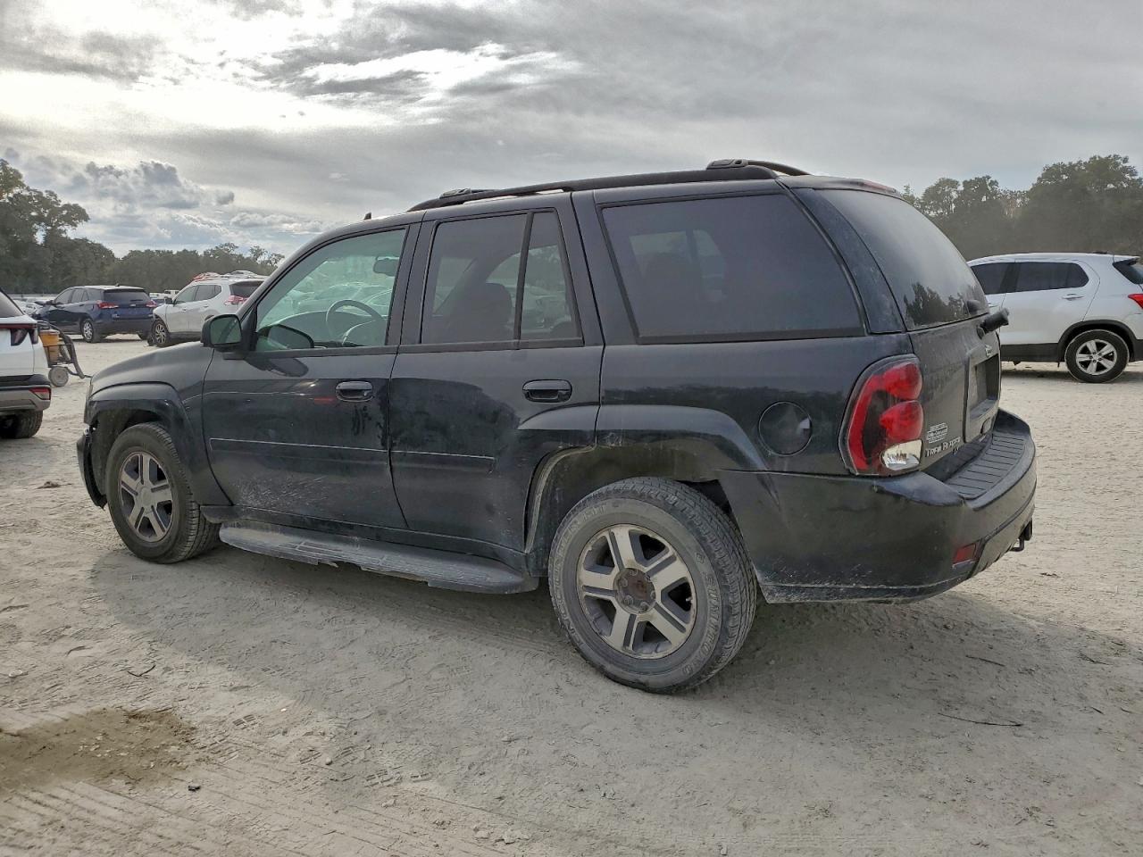 Chevrolet Trailblazer Ls Image 8