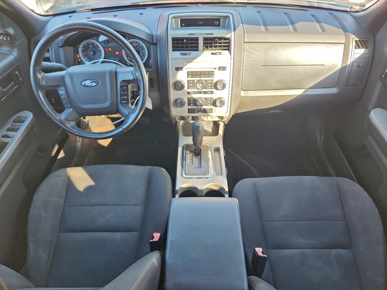 Ford Escape Xlt Image 9