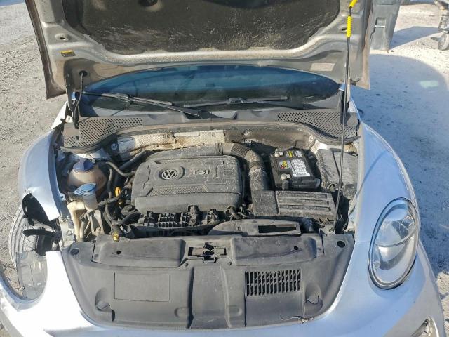 Volkswagen Beetle 1.8t Image 10