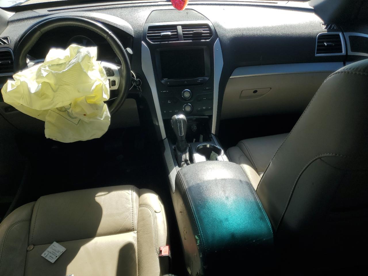 Ford Explorer Xlt Image 7