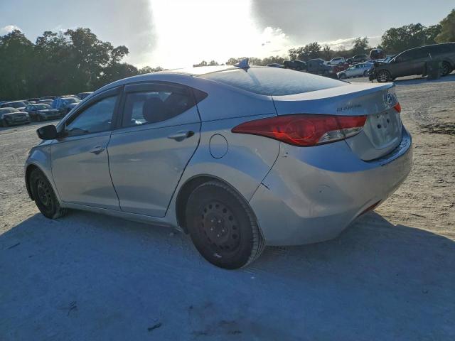 Hyundai ELANTRA Gls Image 5