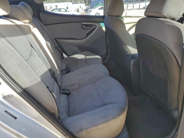 Hyundai ELANTRA Gls Image 11