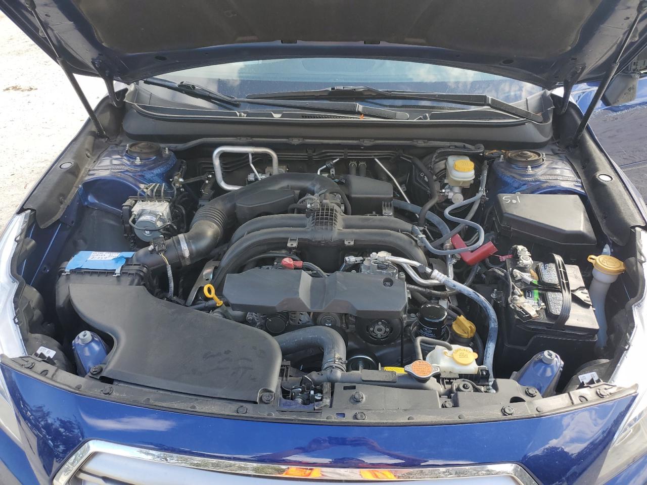 Subaru Outback 2.5i Limited Image 11