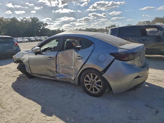 Mazda 3 Sport Image 10