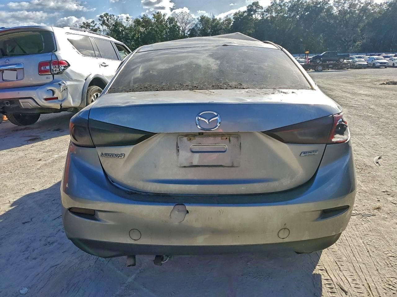 Mazda 3 Sport Image 4