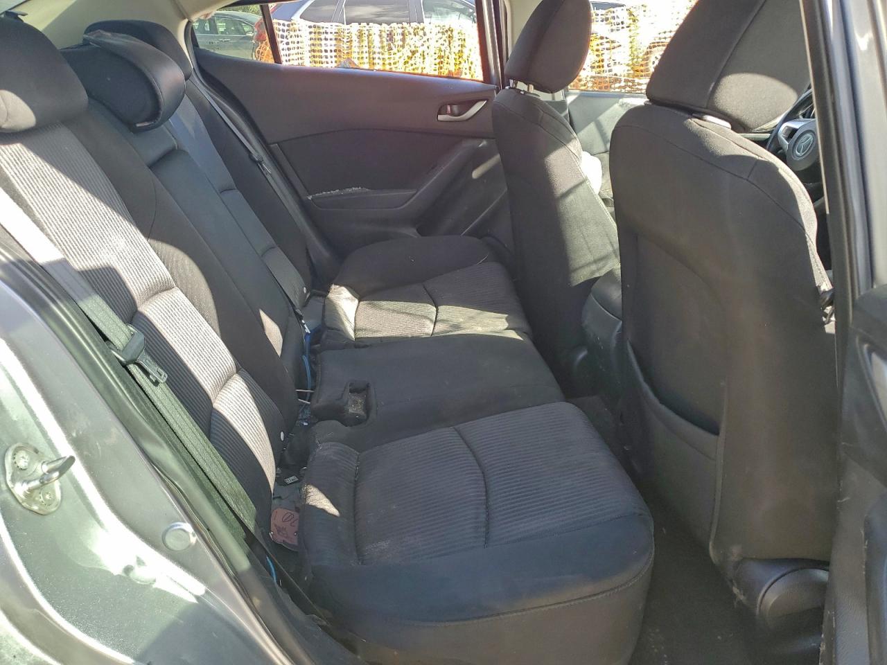 Mazda 3 Sport Image 2