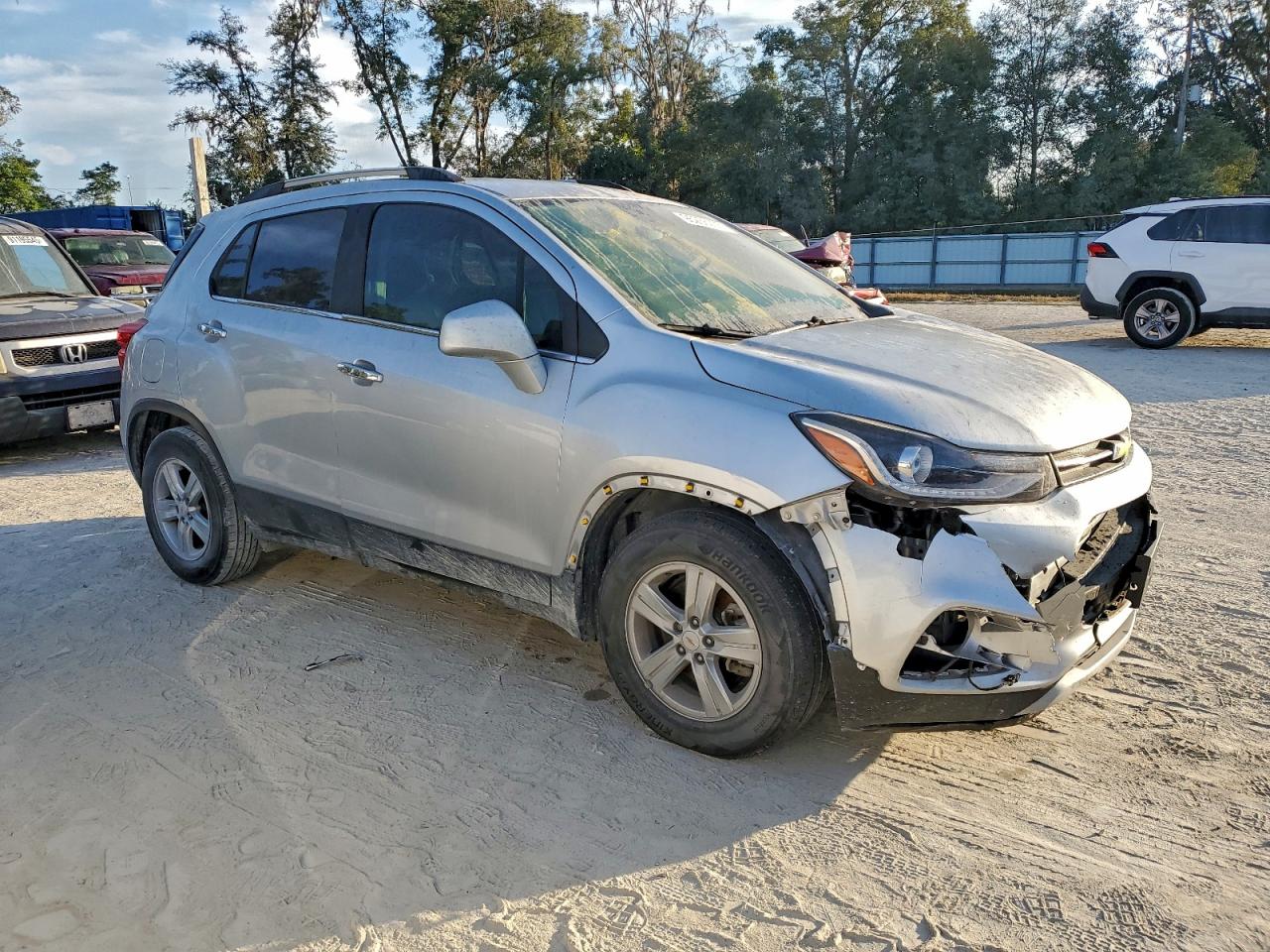 Chevrolet Trax 1lt Image 2