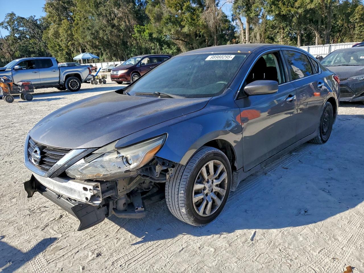 Nissan Altima 2.5 Image 1