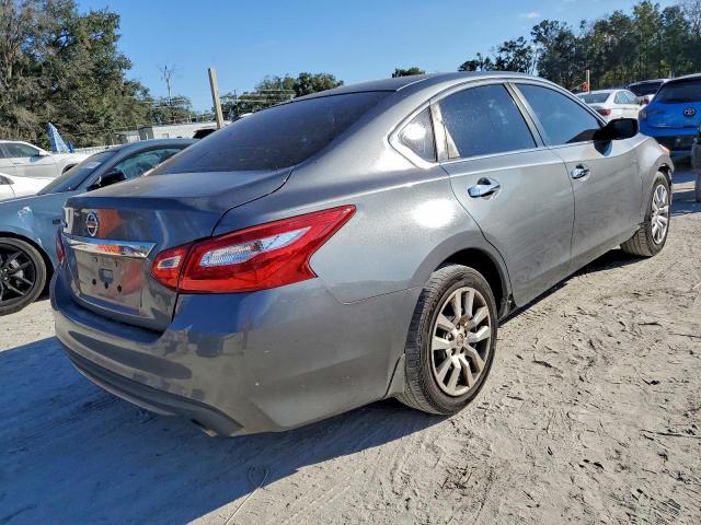 Nissan Altima 2.5 Image 2