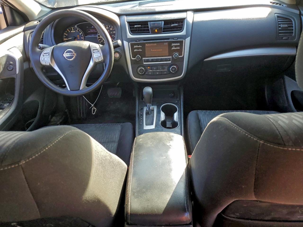 Nissan Altima 2.5 Image 9