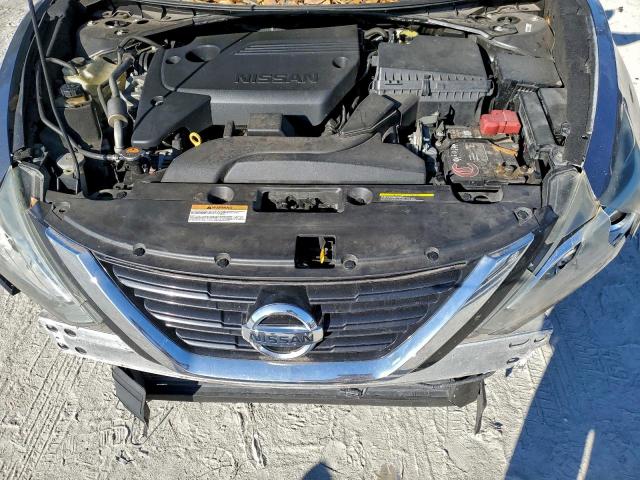 Nissan Altima 2.5 Image 4