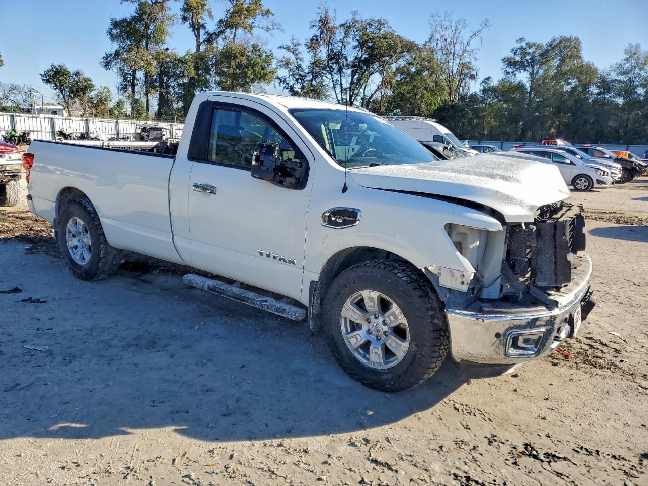 Nissan Titan S Image 2