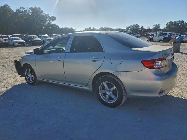 Toyota Corolla Base Image 2