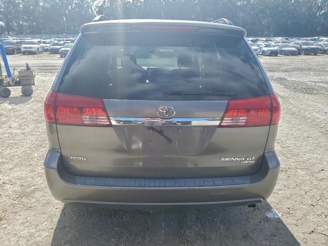 Toyota Sienna Ce Image 7