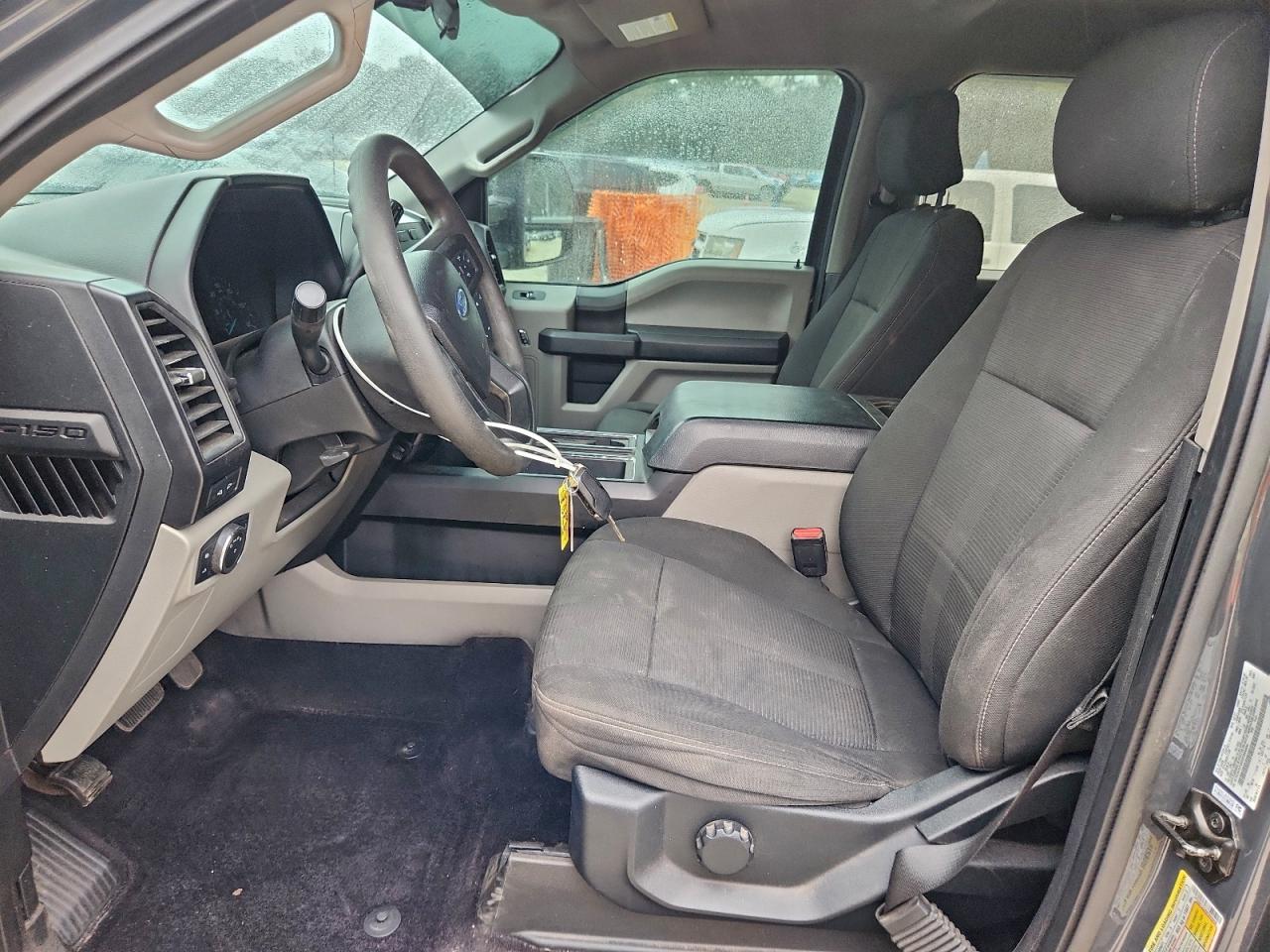 Ford F-150 Supercrew Image 2