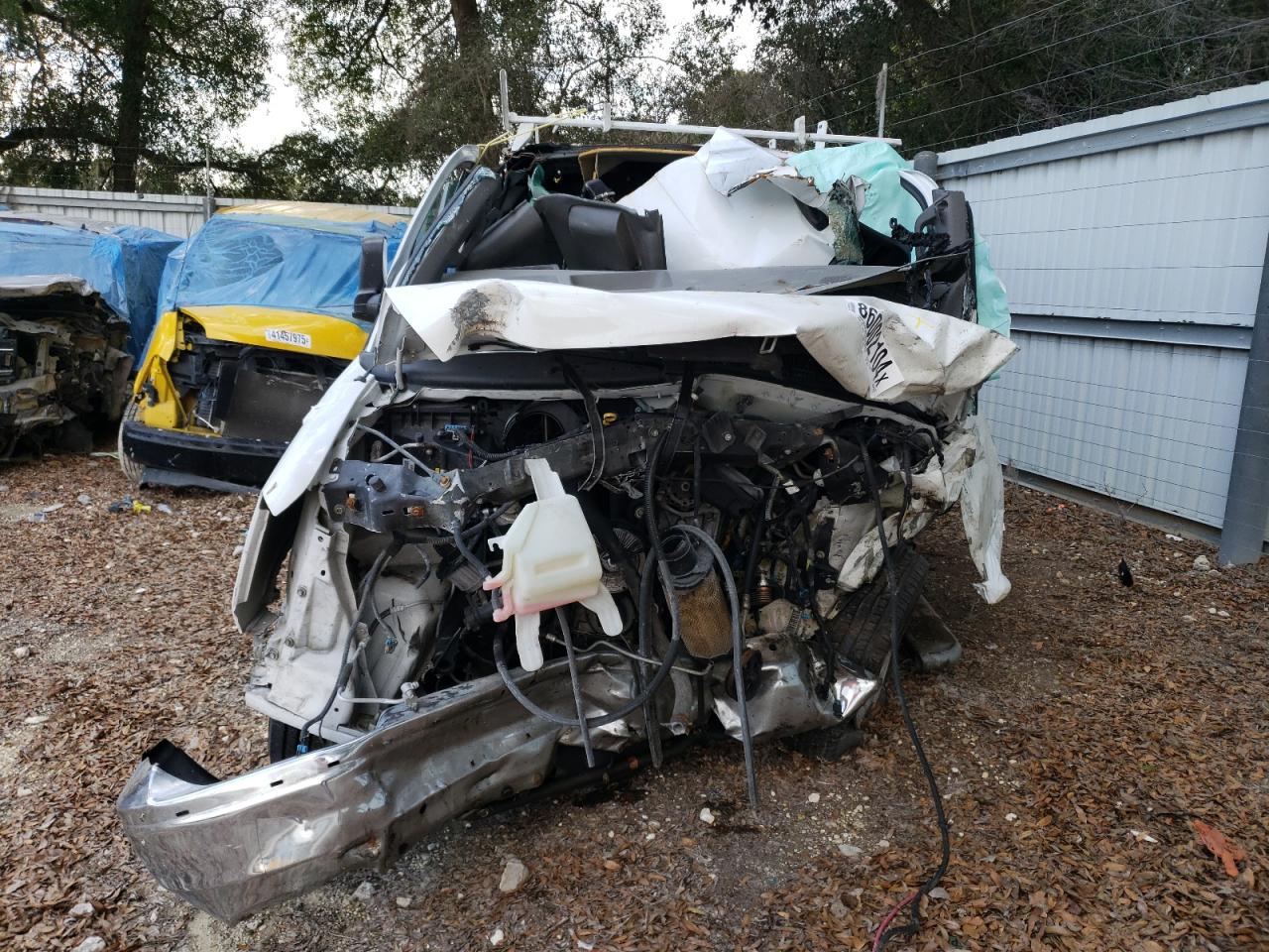 Chevrolet Express Image 13