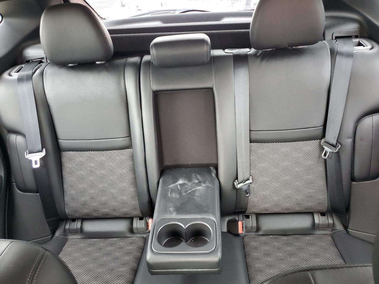 Nissan Rogue S Image 6