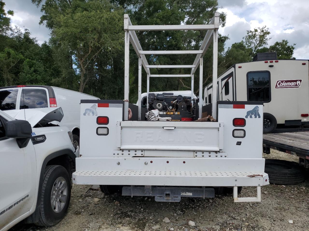 Ford F-450 Super Duty Image 5