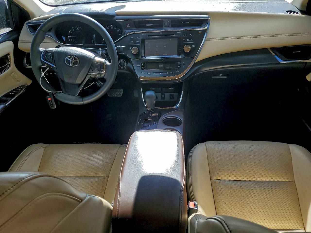 Toyota Avalon Xle Image 2