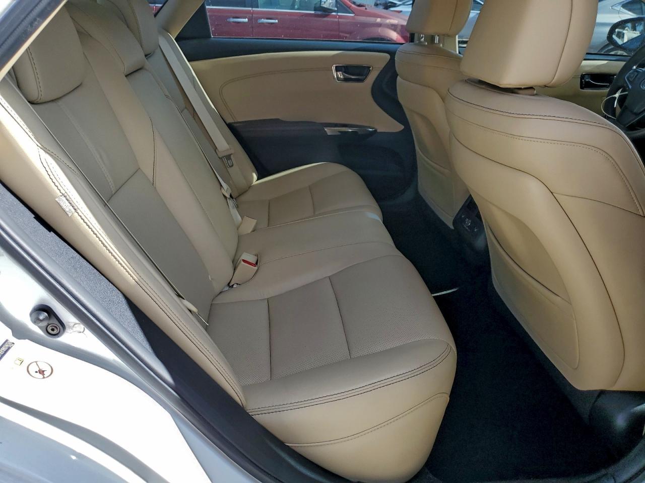 Toyota Avalon Xle Image 10