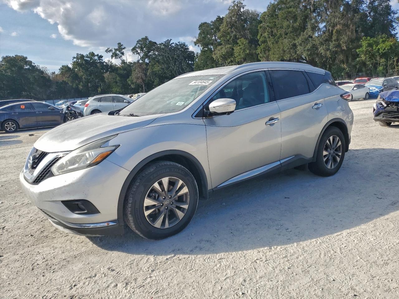 Nissan Murano S Image 1