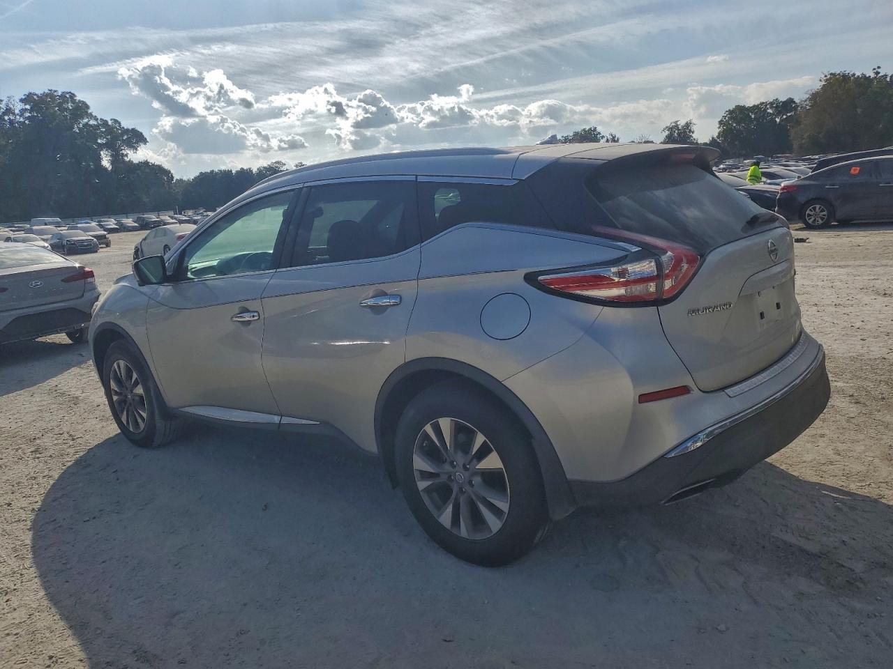 Nissan Murano S Image 13