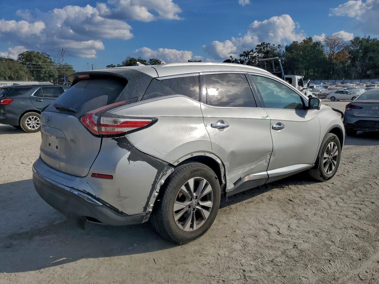 Nissan Murano S Image 6