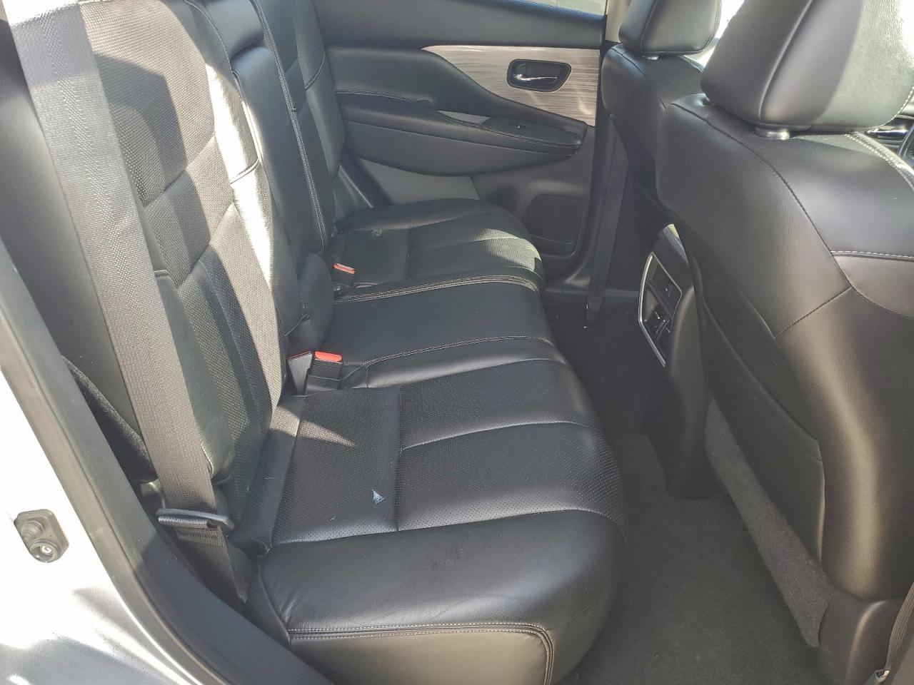 Nissan Murano S Image 14