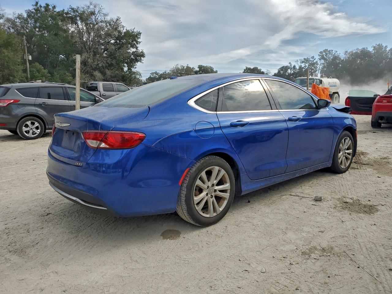 Chrysler 200 Limited Image 7