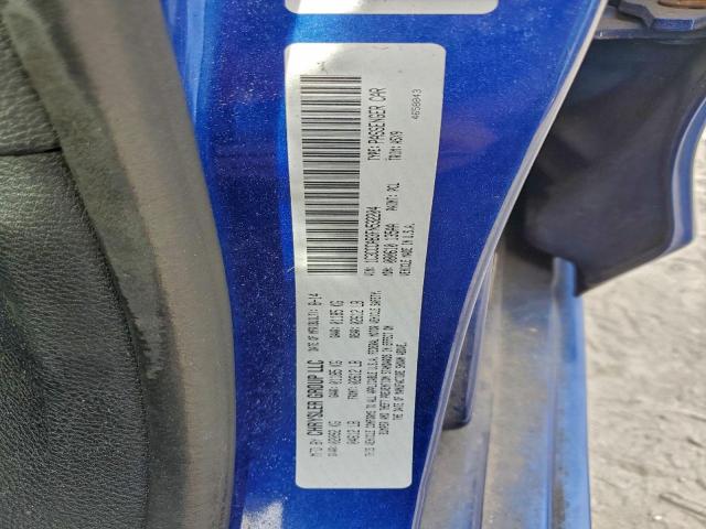 Chrysler 200 Limited Image 9