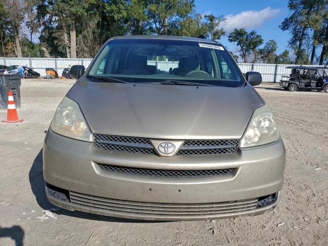 Toyota Sienna Ce Image 9