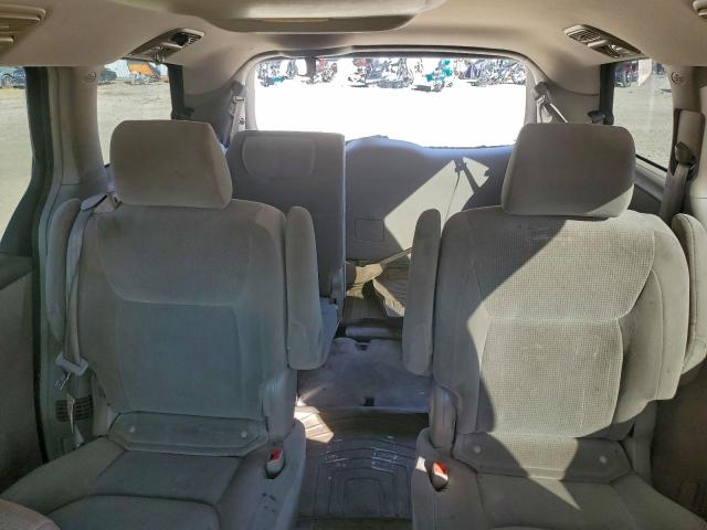 Toyota Sienna Ce Image 13