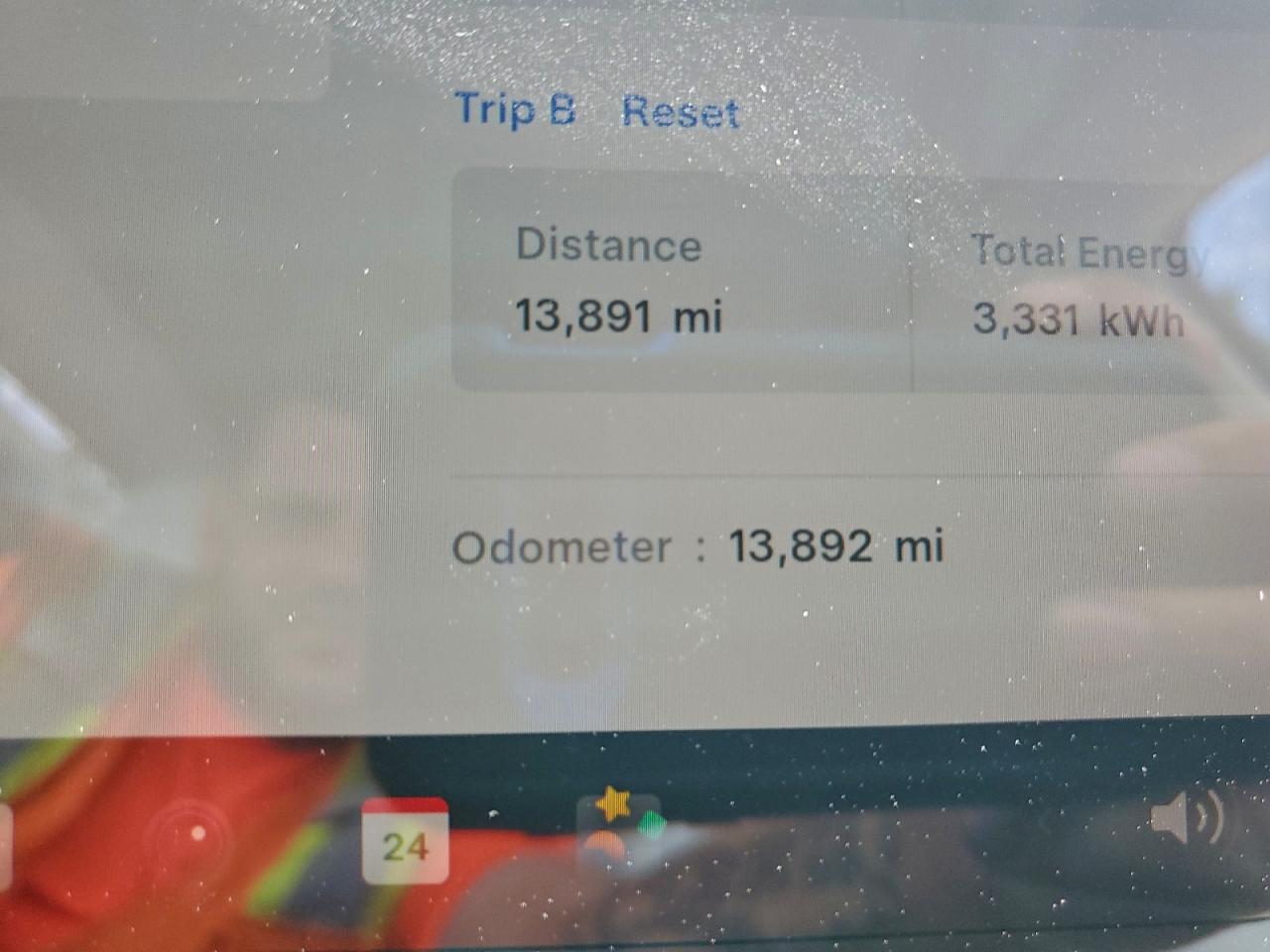 Tesla Model Y Image 11