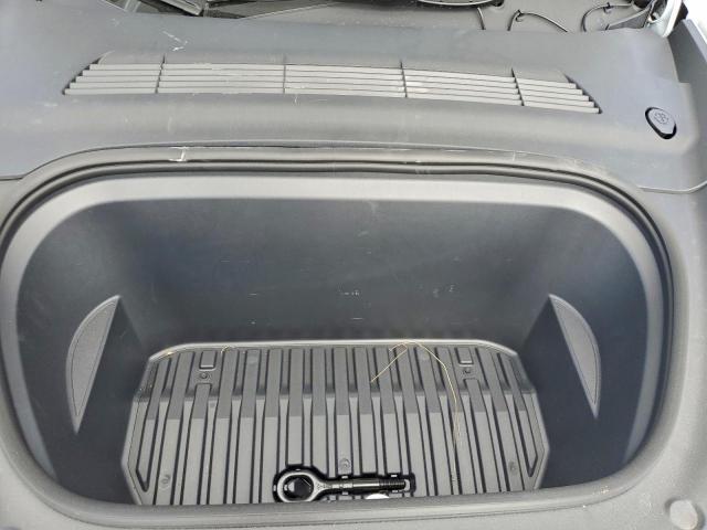 Tesla Model Y Image 9