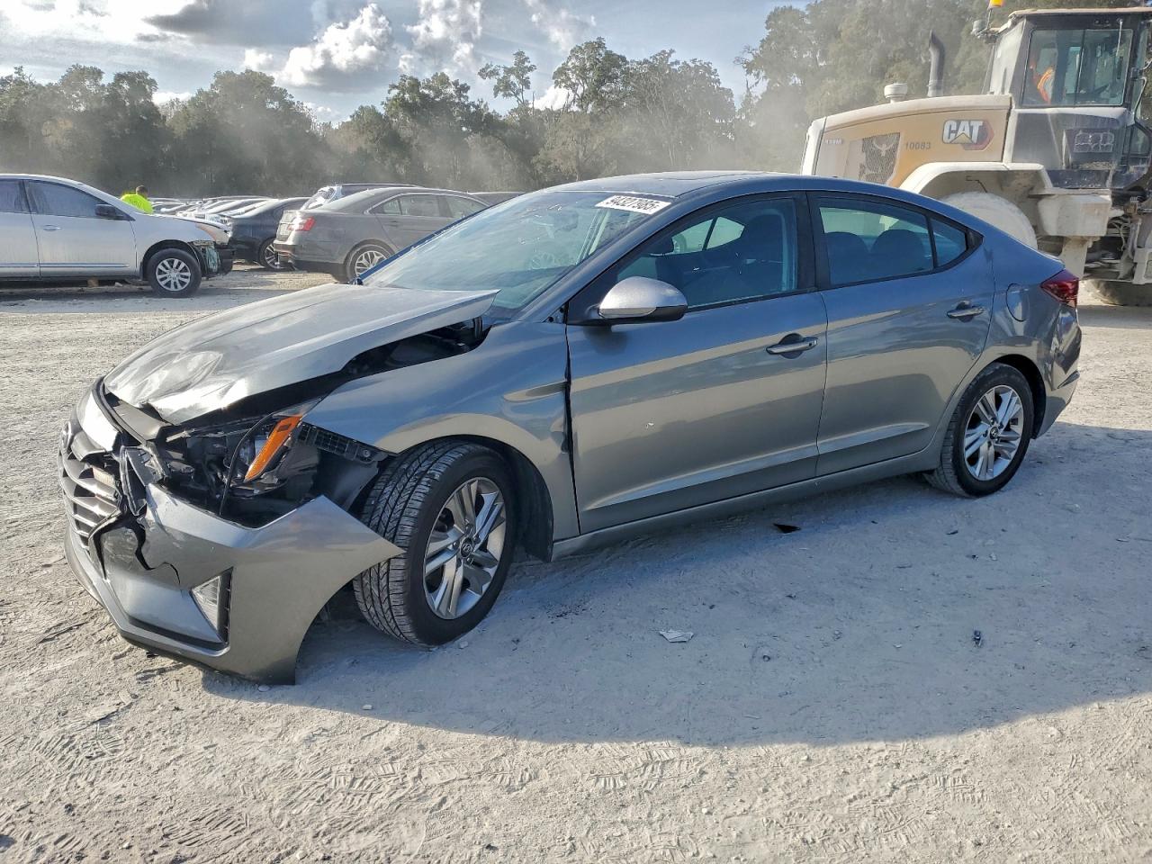 Hyundai ELANTRA Sel Image 1