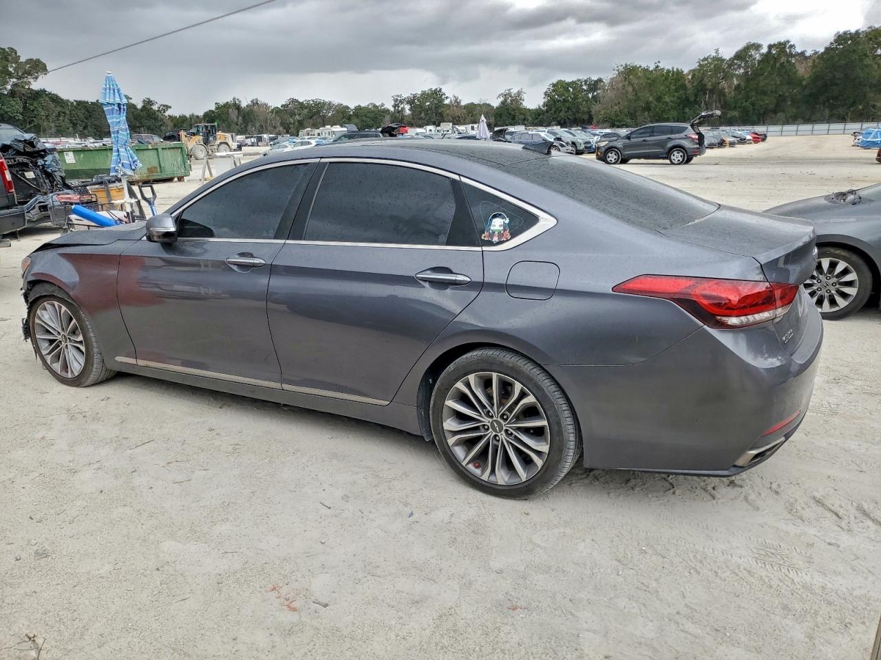 Hyundai Genesis 3.8l Image 11