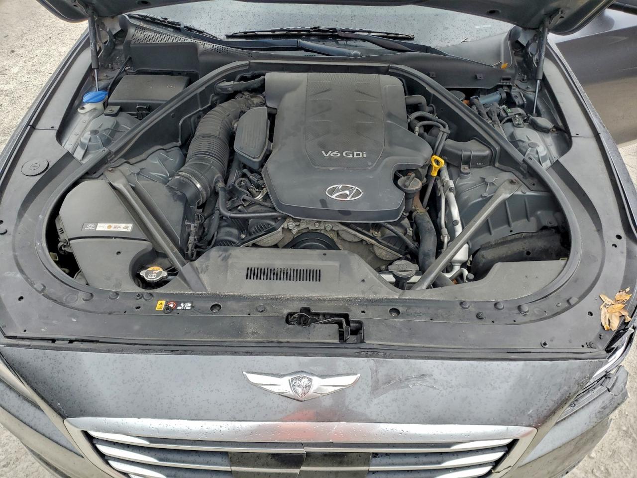 Hyundai Genesis 3.8l Image 4
