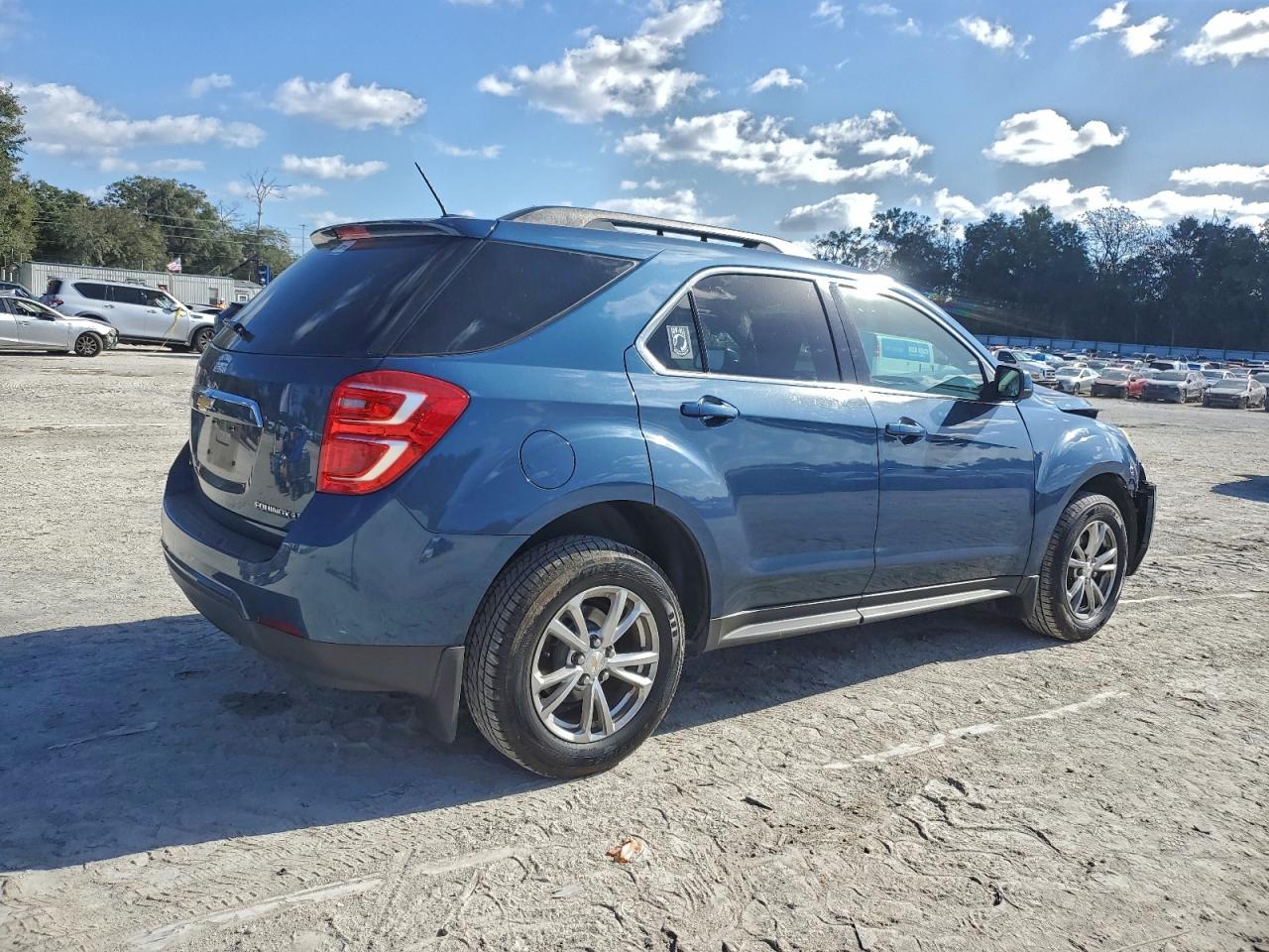 Chevrolet Equinox Lt Image 3