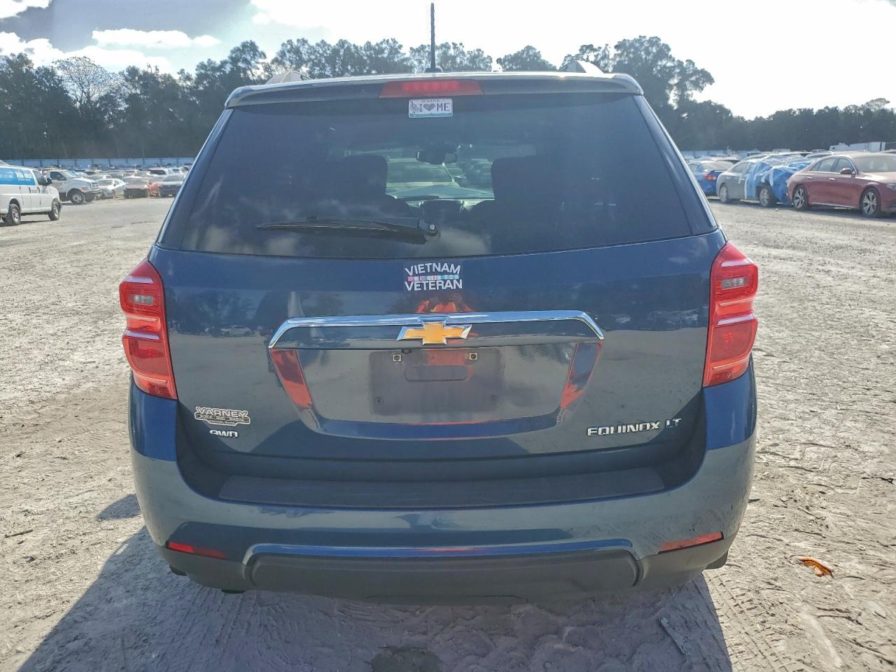 Chevrolet Equinox Lt Image 2